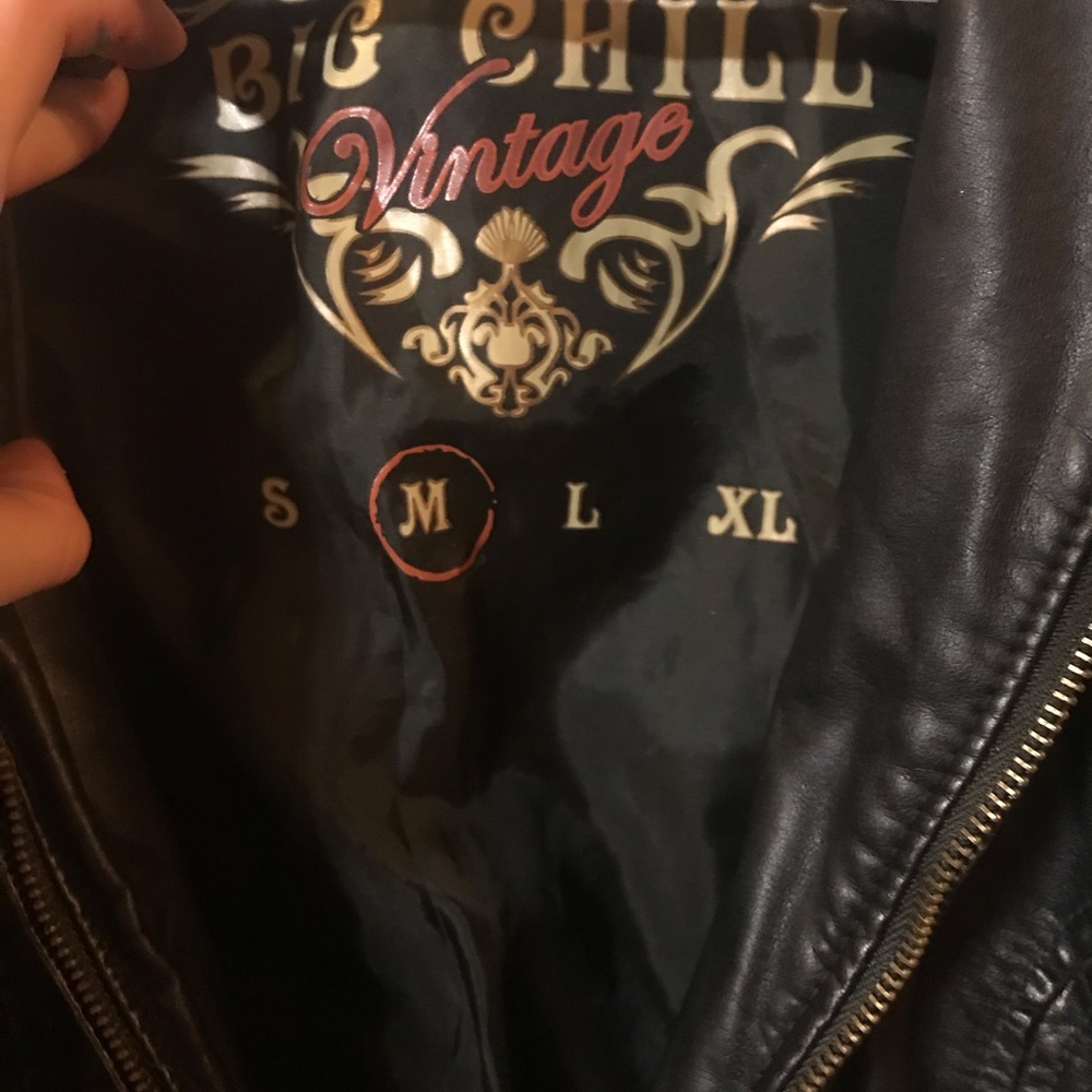 Jackets - Picture 7 of 8